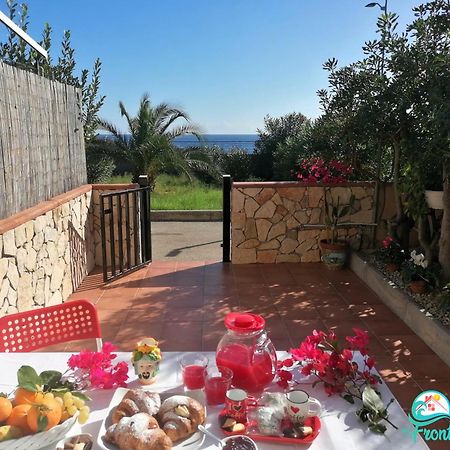 Casa Fronte Mare Villa Santa Teresa di Riva Kültér fotó