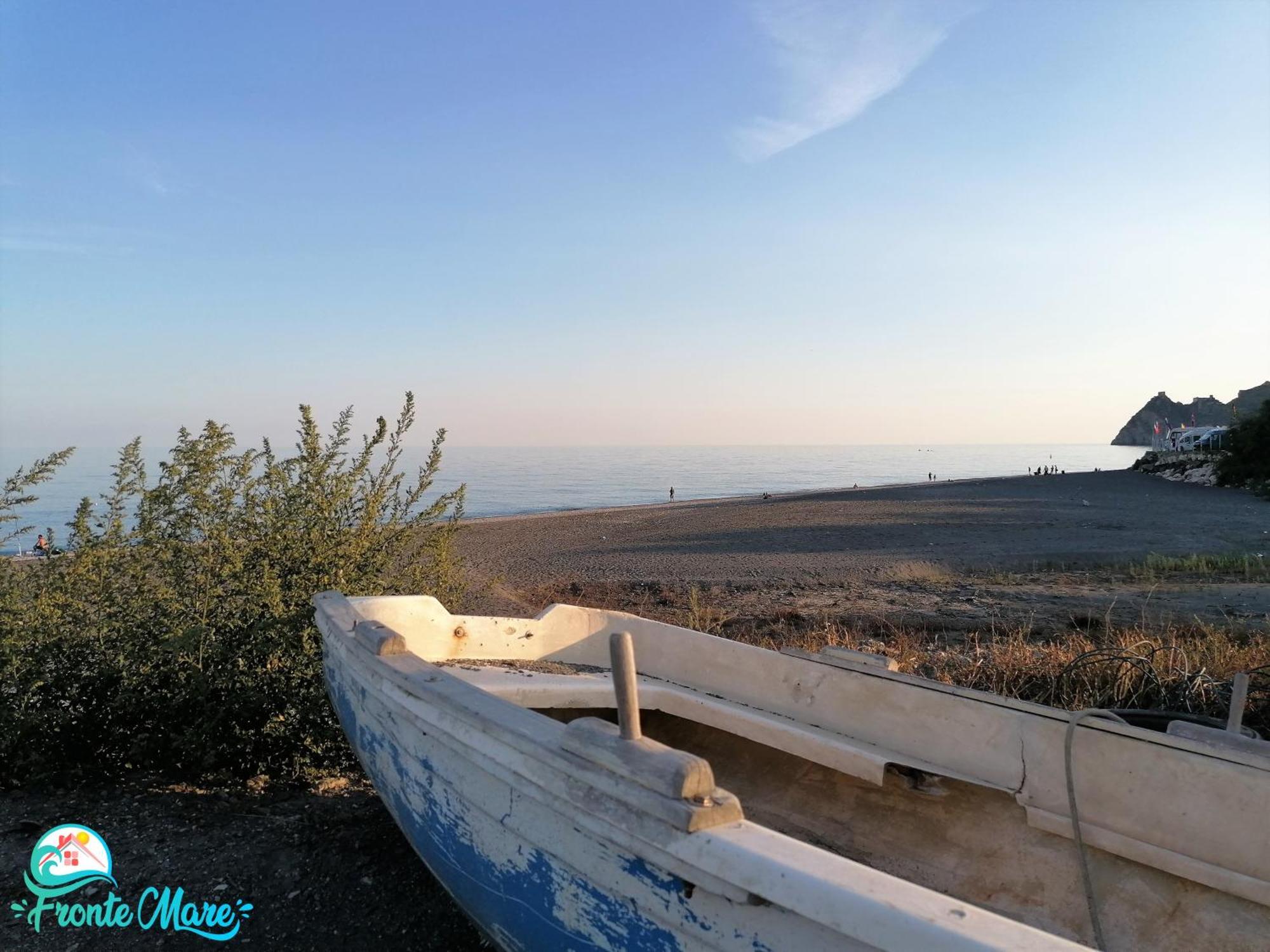 Casa Fronte Mare Villa Santa Teresa di Riva Kültér fotó