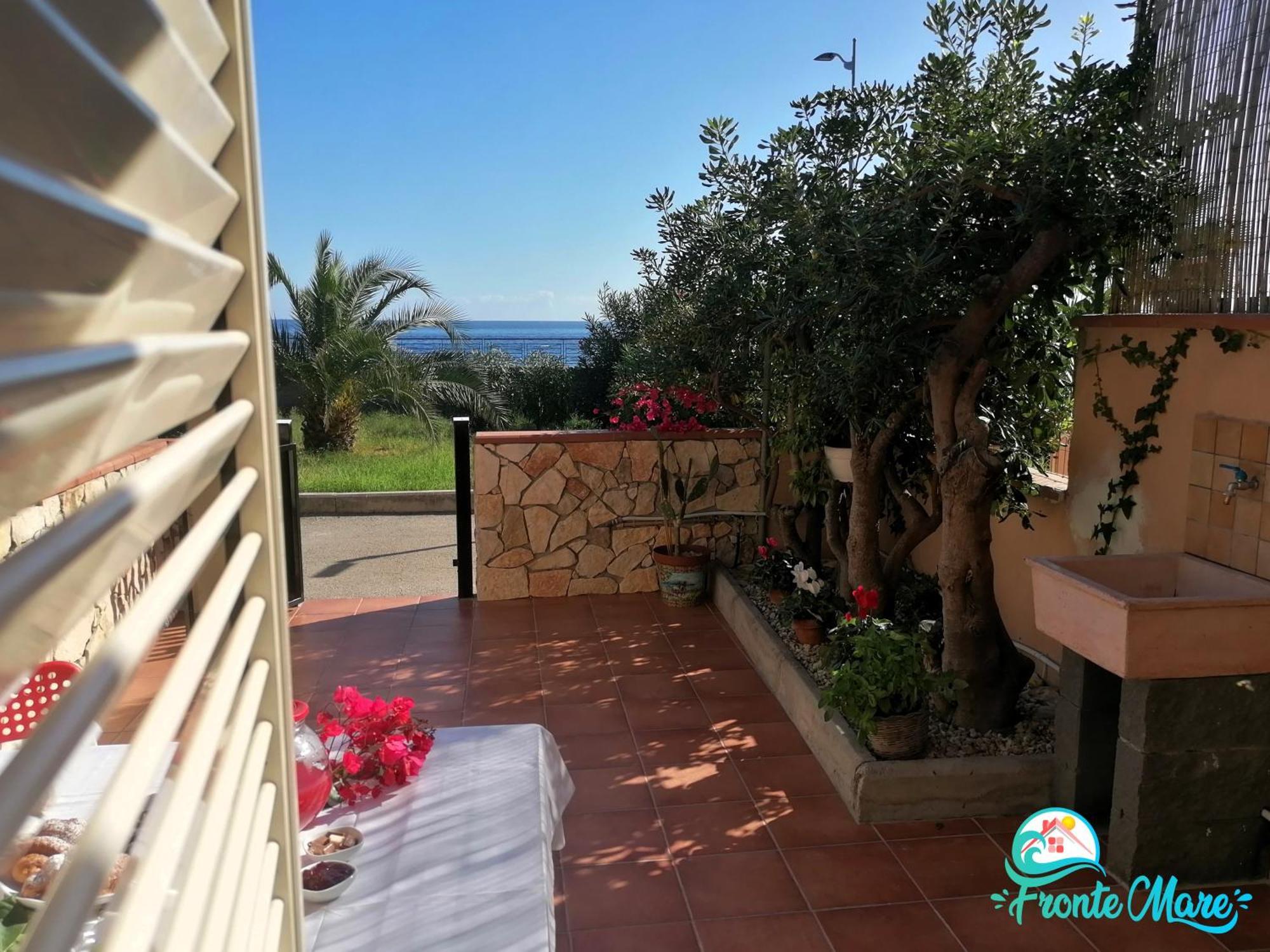 Casa Fronte Mare Villa Santa Teresa di Riva Kültér fotó